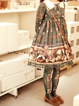 「L.D.S.（エルディーエス）のアイテム（シューズ）」を使った、リナさん（レディース・163cm）の冬コーディネート