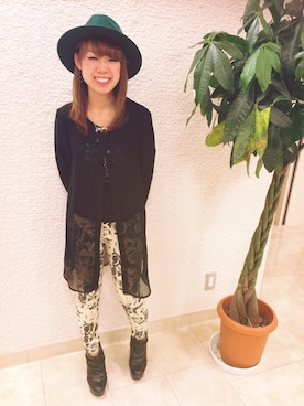 「アイテム（ピアス（両耳用））」を使った、高橋 恵【KENJE】さん（レディース・158cm・20代）の冬コーディネート