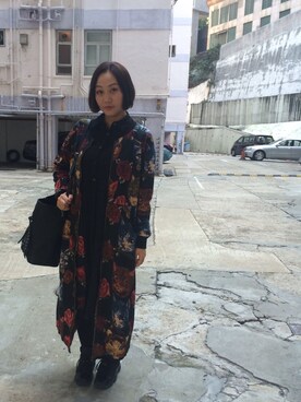 「travel」｜「アイテム（ノーカラージャケット）」を使った、Christy Wongさん（レディース・160cm）の秋コーディネート