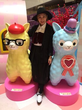 「holiday」｜「アイテム（その他シューズ）」を使った、Christy Wongさん（レディース・160cm）の冬コーディネート