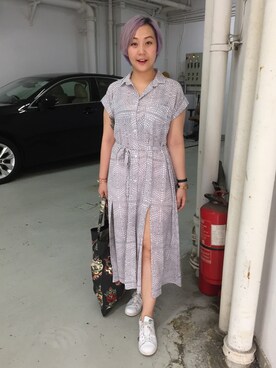 「MONKI」｜Christy Wongさん（レディース・160cm）の夏コーディネート