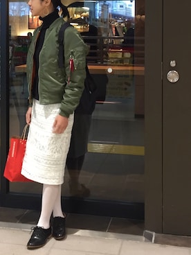 「SEVENDAYS=SUNDAY（セブンデイズサンデイ）のアイテム（MA-1）」を使った、Mitsukoさん（レディース・156cm）の冬コーディネート