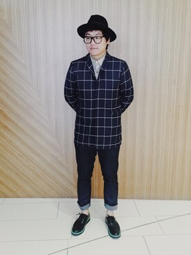 「WHILE（ワイル）のアイテム（その他シューズ）」を使った、AhPOWさん（メンズ・175cm）の冬コーディネート