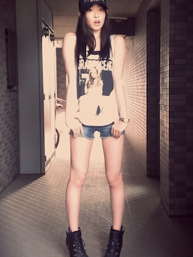 谷　知恵さんのコーディネート