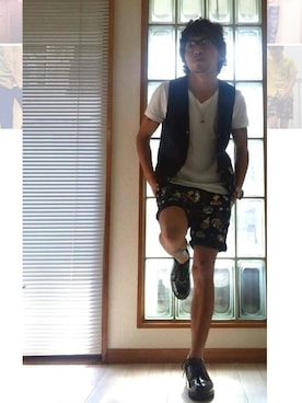 「BEN DAVIS（ベンデイビス）のアイテム（ベスト）」を使った、yjさん（メンズ・168cm）の春コーディネート