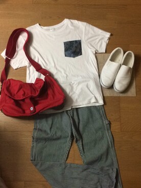 「アイテム（メッセンジャーバッグ、レッド系）」を使った、Ceeさん（メンズ・175cm）の夏コーディネート