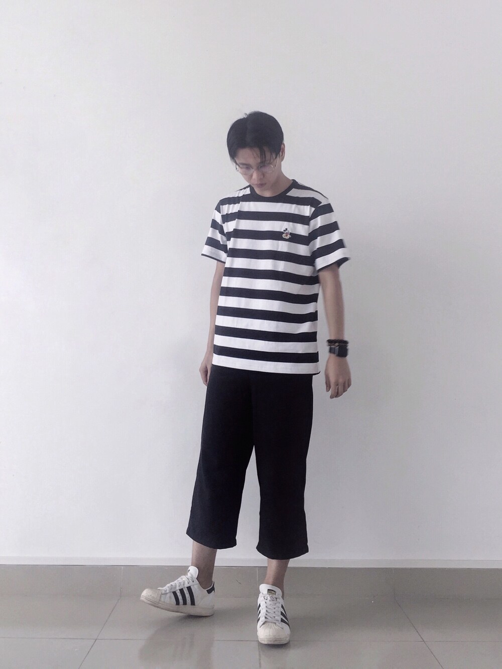 「summer、Everydaywear、STYLE」｜「UNIQLOのアイテム（Tシャツ/カットソー、その他）」を使った、MrGaryzhanさん（メンズ・180cm）の夏コーディネートの1枚目の写真