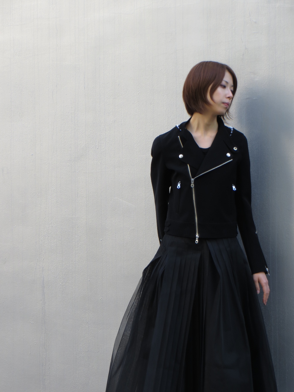 noir kei ninomiyaのスカートを使った人気ファッションコーディネート