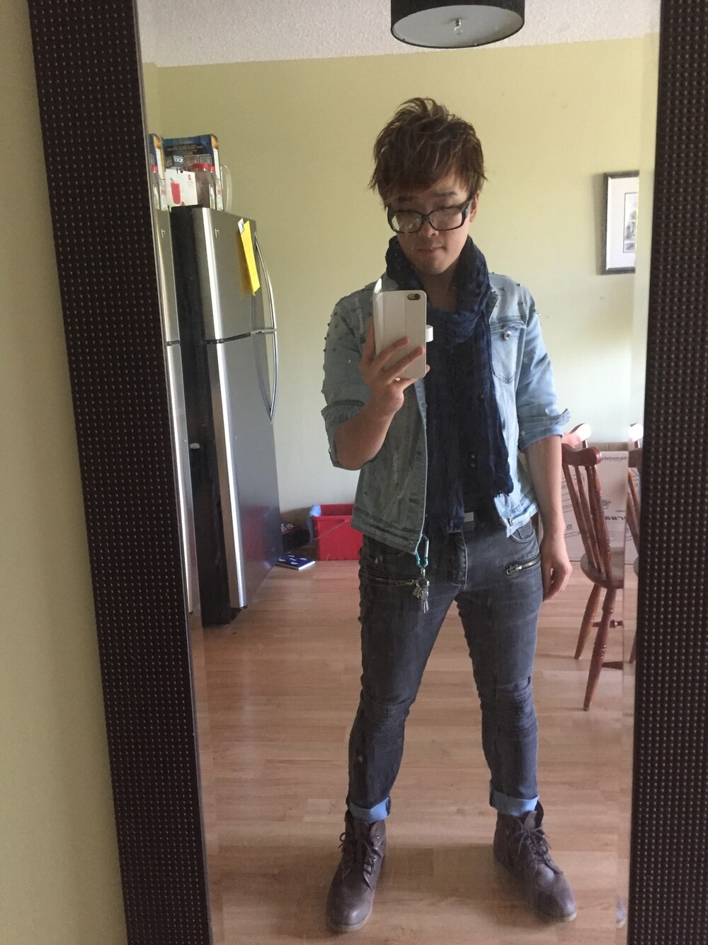 「Guessのアイテム（ストール/ショール、ブルー系）」を使った、joshhchungさん（メンズ・168cm）の秋コーディネートの1枚目の写真