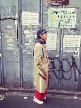 「RAF SIMONS（ラフシモンズ）のアイテム（トレンチコート）」を使った、hsiehpajuさん（メンズ・170cm）の冬コーディネート