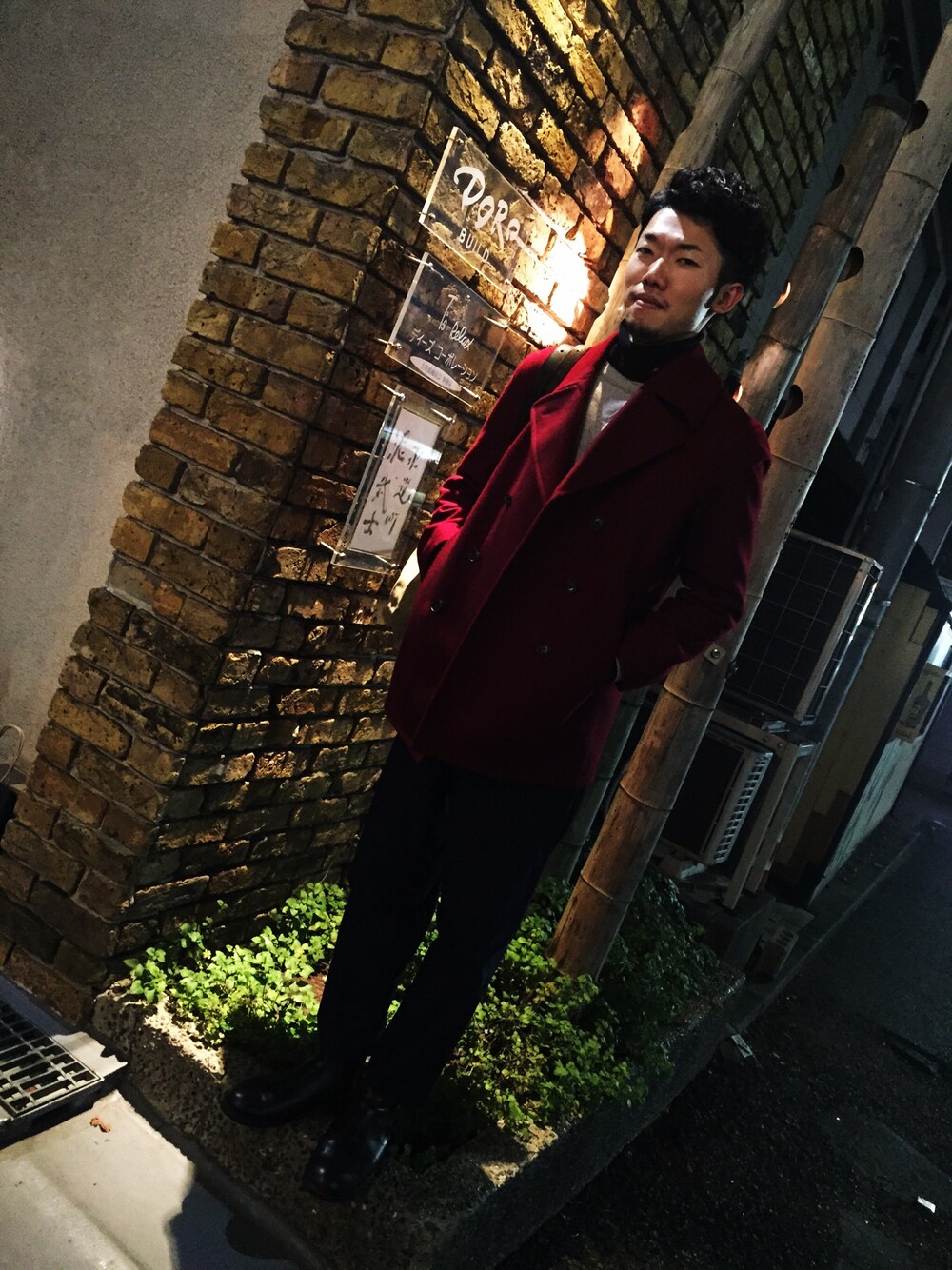 「新年、冬コーデ」｜「BURBERRY BLACK LABELのアイテム（ピーコート、レッド系）」を使った、Yusaku Tateokaさん（メンズ・181cm）の冬コーディネートの1枚目の写真