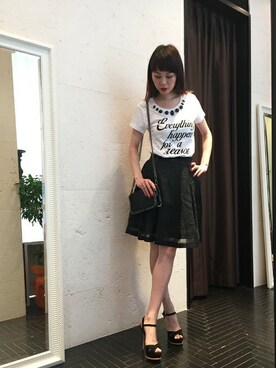 「Desert　Rose（デザートローズ）のアイテム」を使った、下西美希さん（レディース・165cm）の春コーディネート