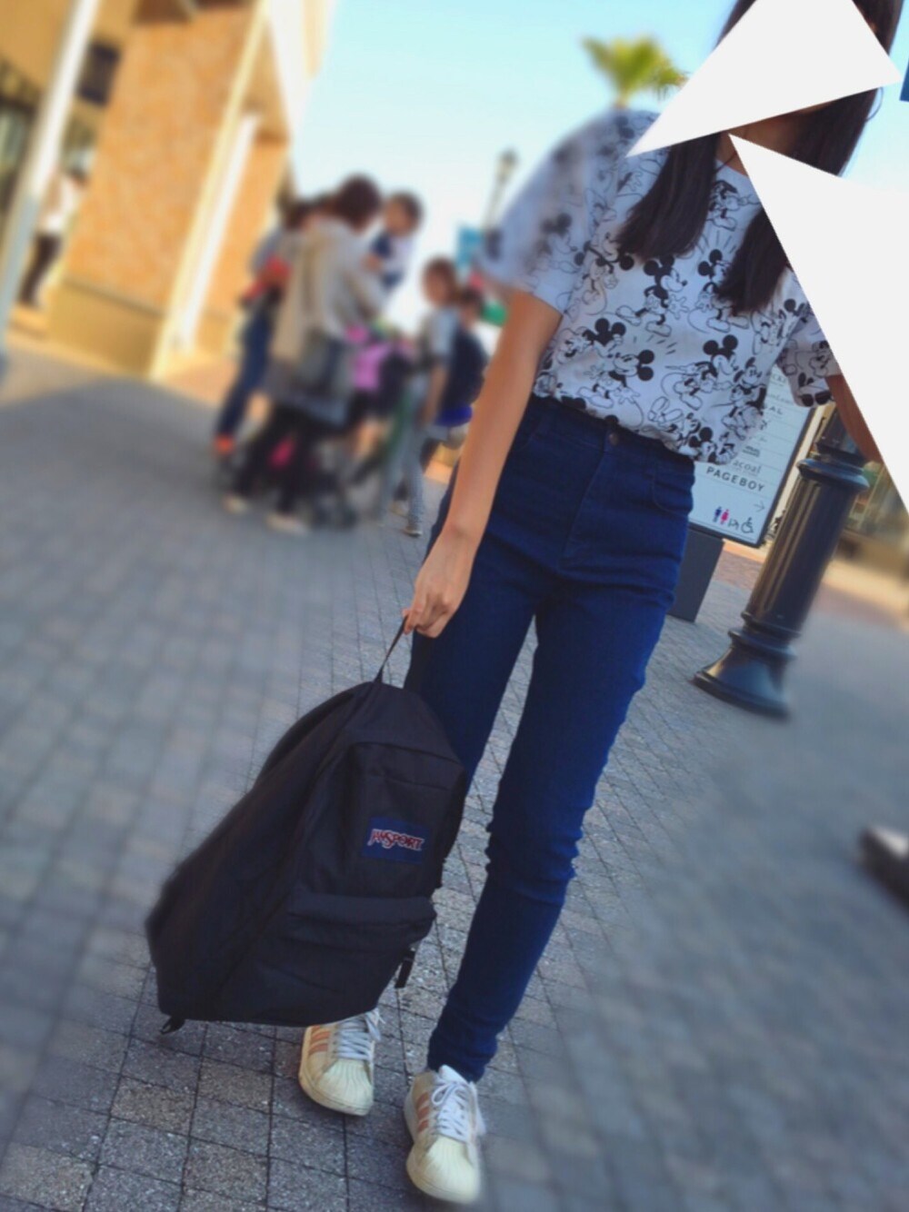 「シンプル、WEGO、GU、adidas、jansport」｜「JANSPORTの SUPERBREAK（バックパック/リュック、ブラック系）」を使った、ｈａｎａさん（レディース・158cm）の春コーディネートの1枚目の写真