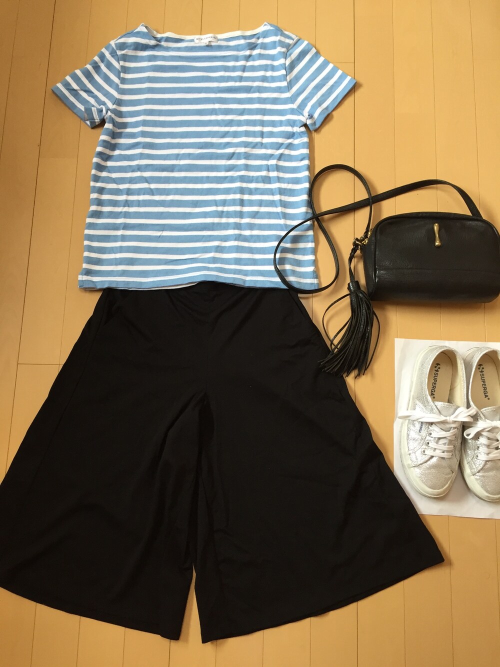 「プラステ、ニッセン、スペルガ、シルバー、TOFF & LOADSTONE」｜「ニッセンのアイテム（Tシャツ/カットソー、ブルー系）」を使った、りんりんりんさん（レディース・160cm）の夏コーディネートの1枚目の写真