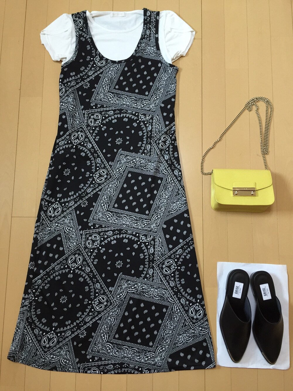 「AG by aquagirl、しまむら、ルタロン(Le Talon)、スリッパサンダル、フルラ、メトロポリス」｜「AG by aquagirlのチューリップ袖カットソー（Tシャツ/カットソー、ホワイト系）」を使った、りんりんりんさん（レディース・160cm）の夏コーディネートの1枚目の写真