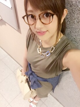 菊地亜美さんの「ブリッジパーツメガネ」を使ったコーディネート