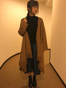 「LE CIEL BLEU（ルシェルブルー）のアイテム（デニムパンツ）」を使った、菊地亜美さん（レディース・164cm）の秋コーディネート