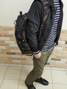 「SHIPS JET BLUE（シップスジェットブルー）のアイテム（スニーカー）」を使った、farsonさん（メンズ・173cm）の春コーディネート