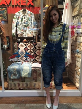 「TYPE BLUE（タイプブルー）のアイテム（サロペット/オーバーオール）」を使った、浅野ゆきさん（レディース・158cm）の冬コーディネート