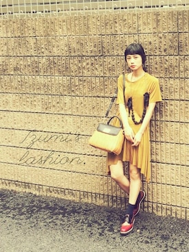 「PRADA（プラダ）のアイテム（シューズ）」を使った、IZUMI YUMENOさん（レディース・161cm）の夏コーディネート