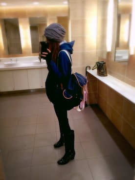 「アイテム（マウンテンパーカー、ブルー系）」を使った、かぷりっちょさん（レディース・156cm）の冬コーディネート