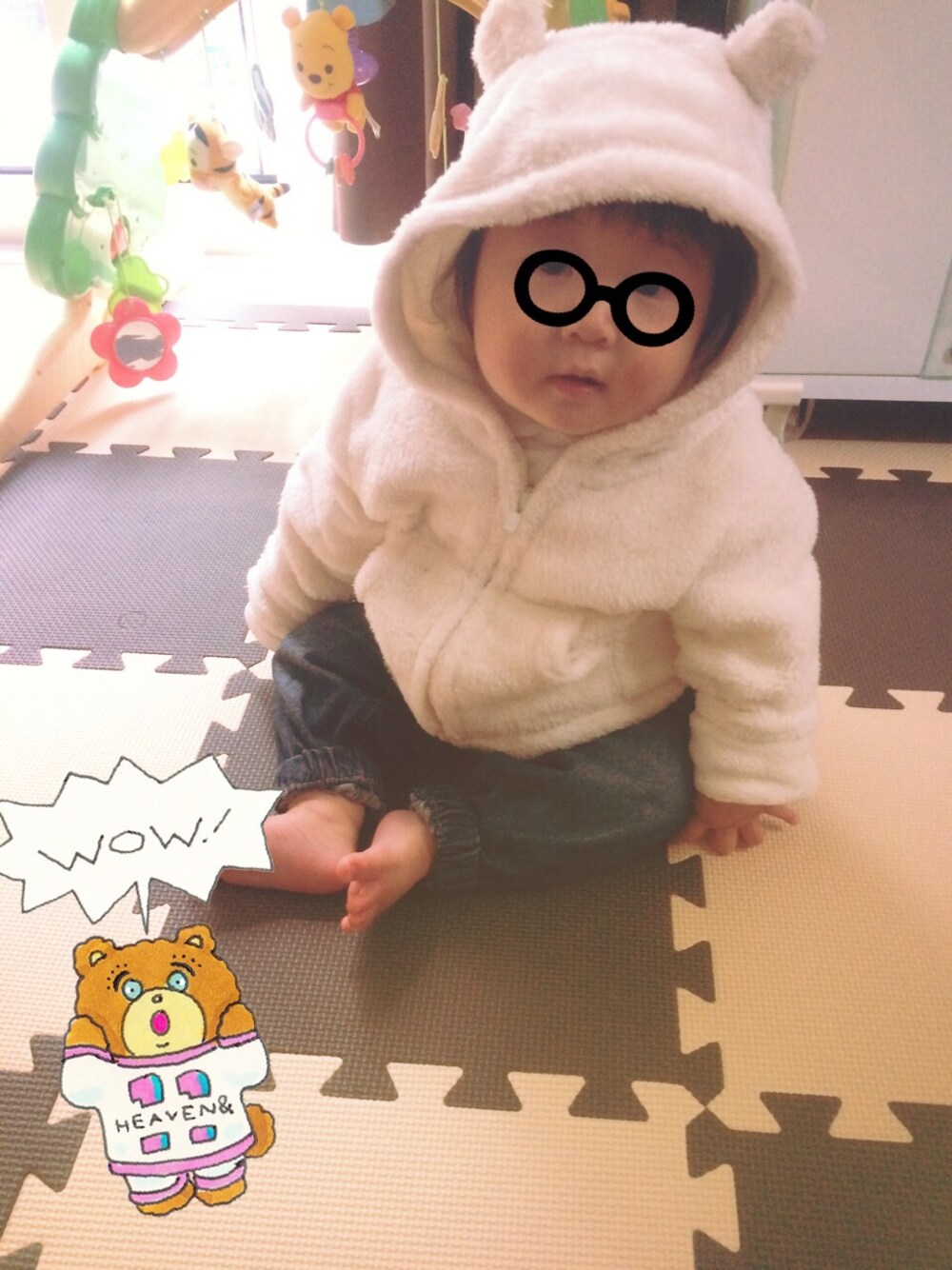 「赤ちゃん、baby、耳つき、もこもこ、ファー小物、くまさん」｜「babyGAPのアイテム（パーカー、ホワイト系）」を使った、makoさん（キッズ・70cm）の秋コーディネートの1枚目の写真