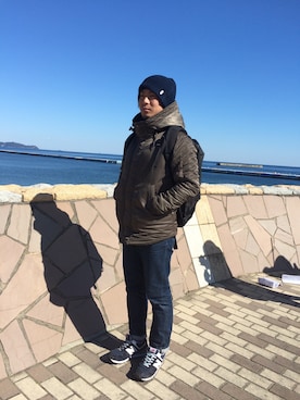 「バレンタインデートスタイル」｜「アイテム（ミリタリージャケット）」を使った、バーマンさん（メンズ・170cm）の冬コーディネート