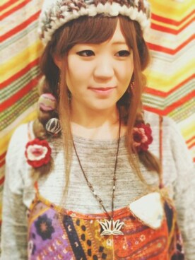 「アジャラのアイテム（ネックレス、ブラウン系）」を使った、maiさん（レディース・163cm）の秋コーディネート