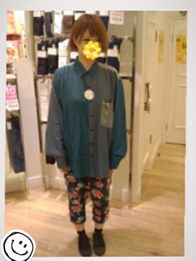 「old goldのアイテム（シャツ/ブラウス、グリーン系）」を使った、maiさん（レディース・163cm）の秋コーディネート