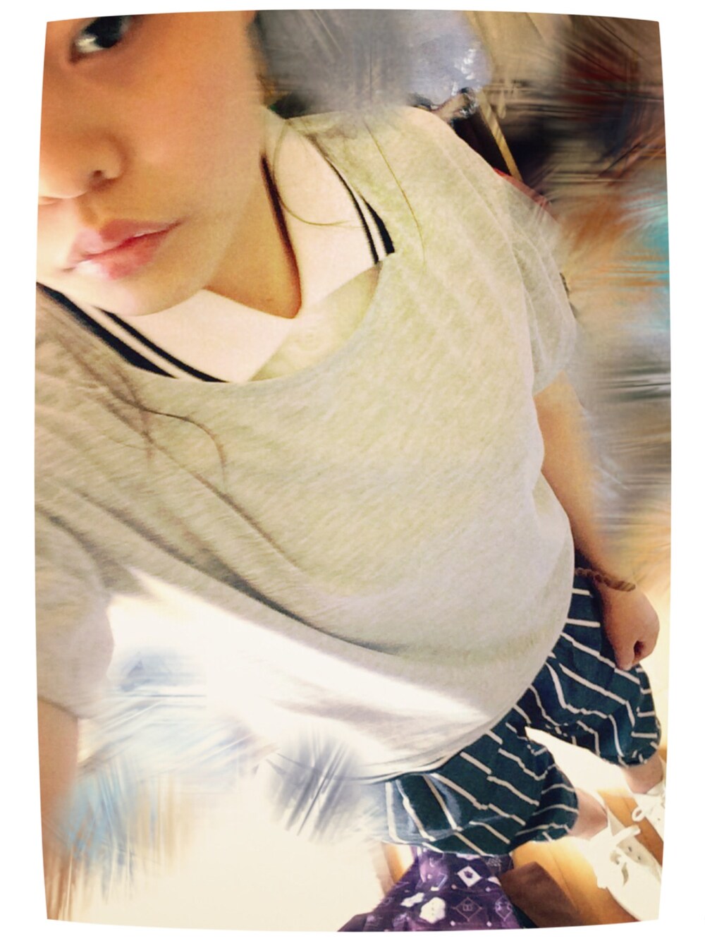 「ポロシャツ、ストライプパンツ、GU」｜「GUのアイテム（Tシャツ/カットソー、グレー系）」を使った、KA13さん（レディース・156cm）の春コーディネートの1枚目の写真