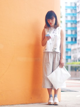 「ROCOCO（ロココ）のアイテム（パンツ）」を使った、EveLuiさん（レディース・155cm）の春コーディネート