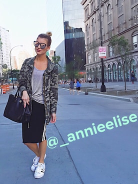 「OLD NAVY（オールドネイビー）のアイテム（ミリタリージャケット）」を使った、Annie OBrienさん（レディース・163cm）の夏コーディネート