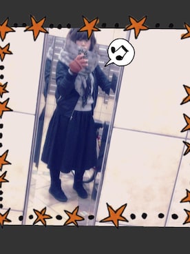 「NICE CLAUP（ナイスクラップ）のアイテム（ナイロンジャケット）」を使った、tomoさん（レディース・163cm）の春コーディネート