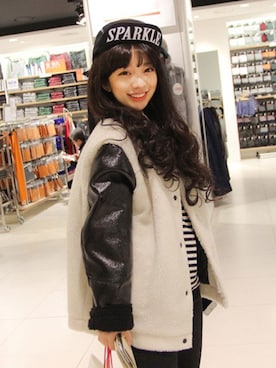 「Aco Design（アコデザイン）のアイテム（ヘアアクセサリー）」を使った、AcoDesign（アコデザイン）さん（レディース・165cm）の秋コーディネート