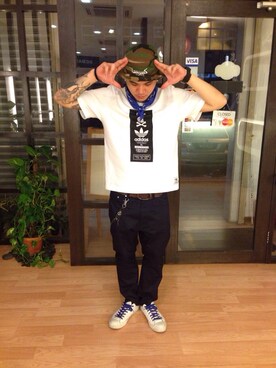 Kimi Tanさんのコーディネート