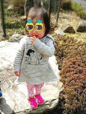 「UNIQLO（ユニクロ）のアイテム（その他パンツ、ピンク系）」を使った、Mi-manさん（キッズ・90cm）の春コーディネート