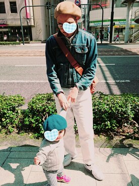 「petit main（プティマイン）のアイテム（ニット/セーター、グレー系）」を使った、Mi-manさん（キッズ・90cm）の春コーディネート