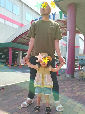 「abcd（ナシ）のアイテム（ハット、ベージュ系）」を使った、Mi-manさん（キッズ・90cm）の夏コーディネート
