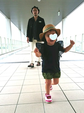 「abcd（ナシ）のアイテム（その他パンツ、グリーン系）」を使った、Mi-manさん（キッズ・90cm）の夏コーディネート