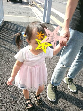 「sunylandscapeのアイテム（Tシャツ/カットソー、ピンク系）」を使った、Mi-manさん（キッズ・90cm）の夏コーディネート
