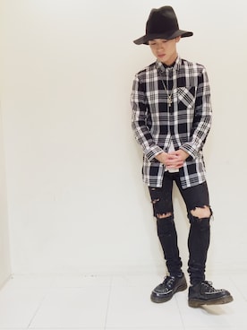「H&M（エイチ・アンド・エム）のアイテム（シャツ/ブラウス、ホワイト系）」を使った、kazukiさん（メンズ・168cm）の秋コーディネート