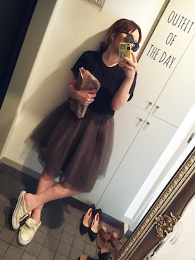 「R（アール）のアイテム（アクセサリー）」を使った、ERIKAさん（レディース・164cm）の春コーディネート