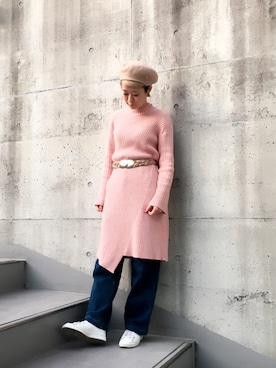 「金髪ショート」｜「アイテム（ハンチング/ベレー帽）」を使った、24さん（レディース・160cm）の冬コーディネート