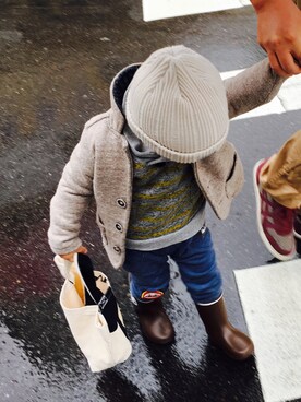 「BEAMS（ビームス）のアイテム（シューズ）」を使った、林小茹さん（キッズ・90cm）の冬コーディネート