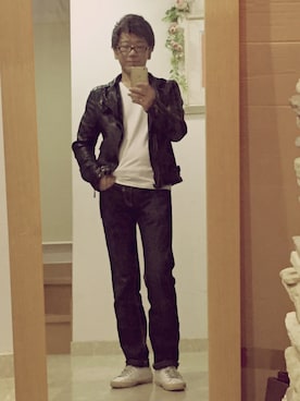 「NEIL BARRETT（ニールバレット）のアイテム（デニムパンツ）」を使った、SEI@ziさん（メンズ・169cm）の秋コーディネート