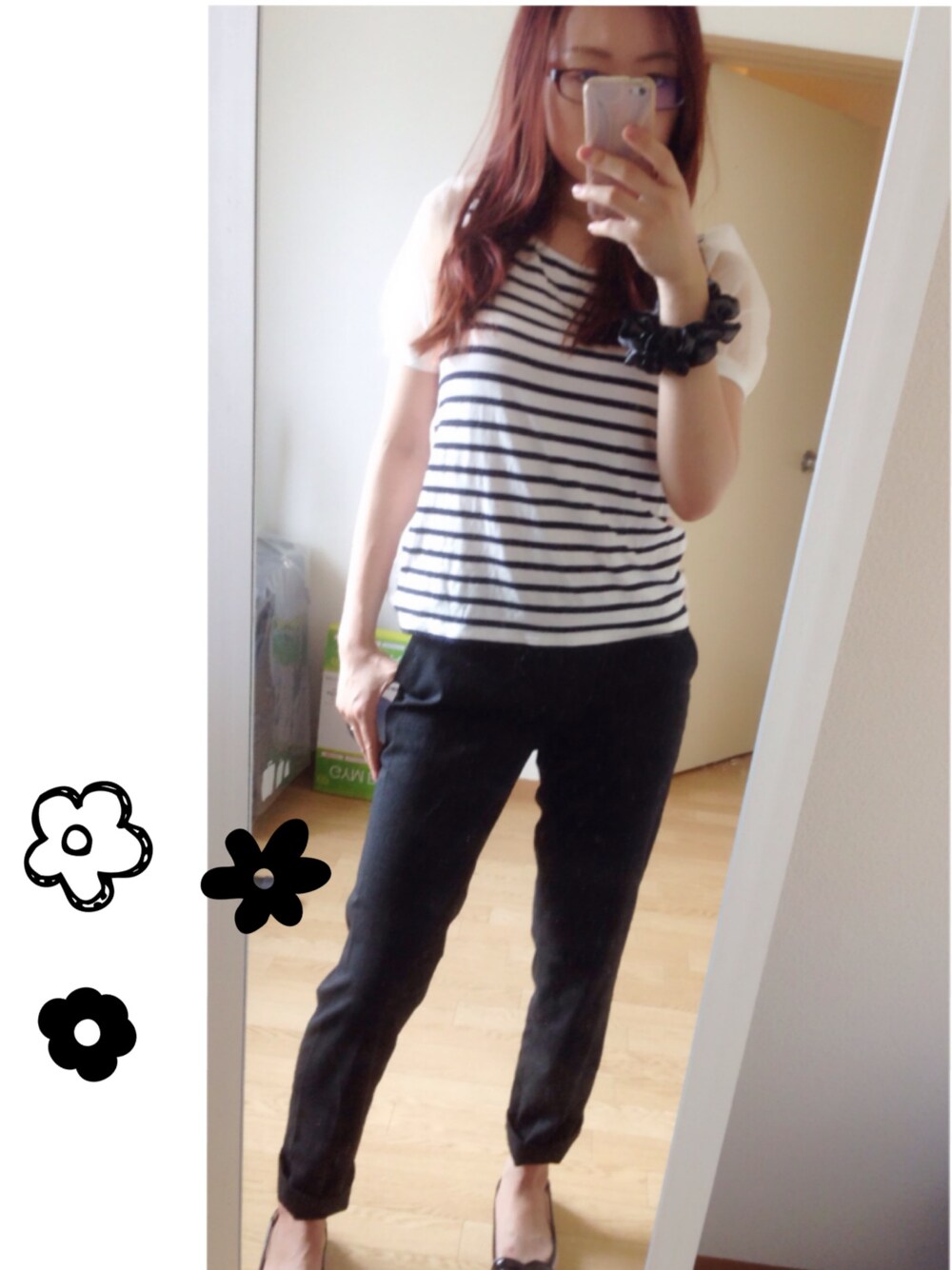「モノトーン」｜「MERCURYDUOのボーダートップス（Tシャツ/カットソー、ホワイト系）」を使った、Mihoさん（レディース・156cm）の秋コーディネートの1枚目の写真