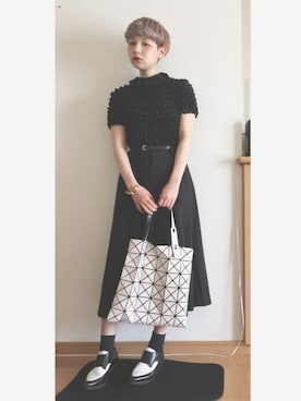 「アイテム（バングル/リストバンド）」を使った、林﨑咲良さん（レディース・153cm・10代）の春コーディネート