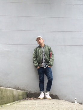 「XERO（ゼロ）のアイテム」を使った、이동현さん（メンズ・178cm）の春コーディネート