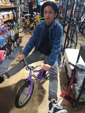 「TOPMAN（トップマン）のアイテム（スウェット）」を使った、nabecore89さん（メンズ・176cm）の春コーディネート
