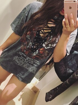 「FOREVER 21（フォーエバー トゥエンティーワン）のアイテム（Tシャツ/カットソー、グレー系）」を使った、Kayさん（レディース・152cm）の秋コーディネート